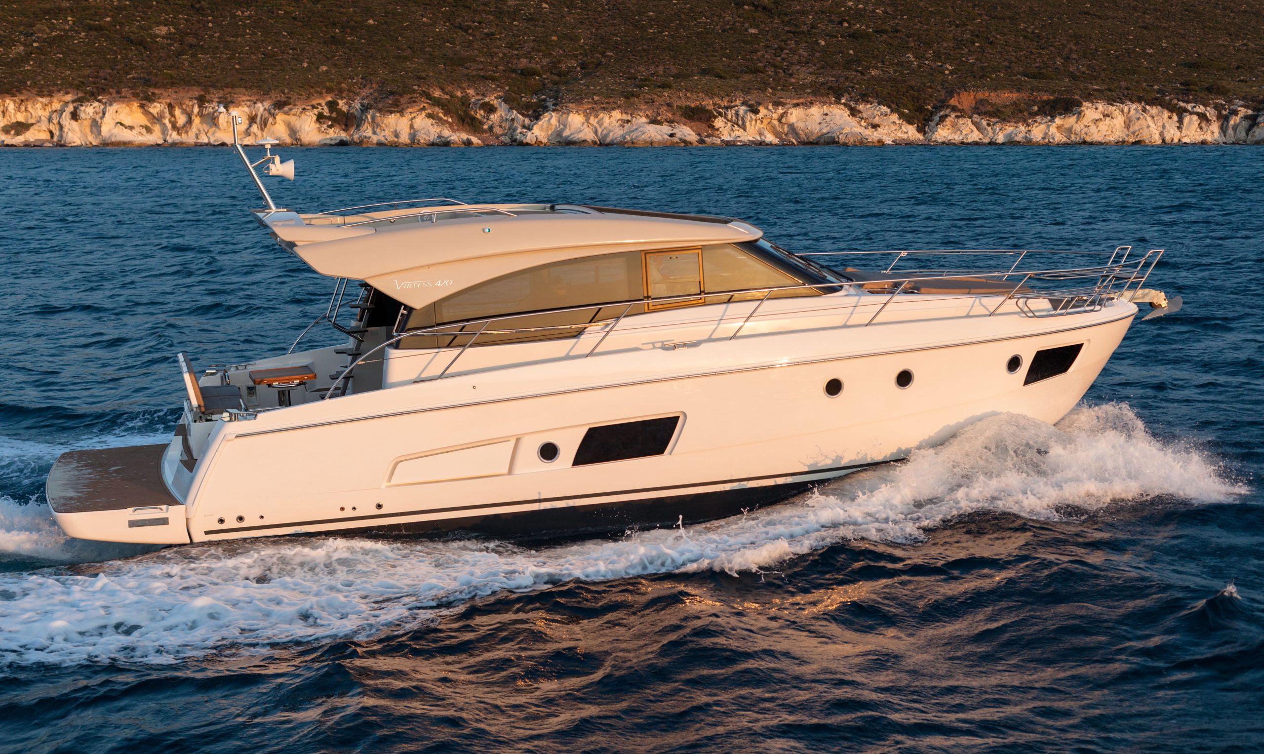 Bavaria Yachtbau Yacht Virtess 420